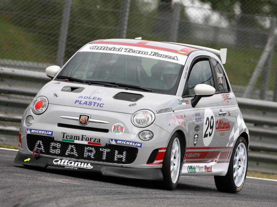  Abarth 500 Assetto Corse 2008 года  (фото 13 из 33)